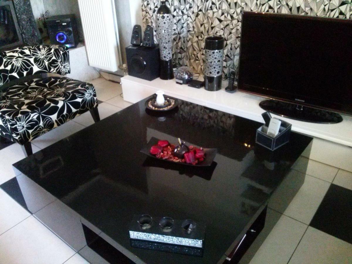 Appartamento Greek Hospitality 2 Atene Esterno foto