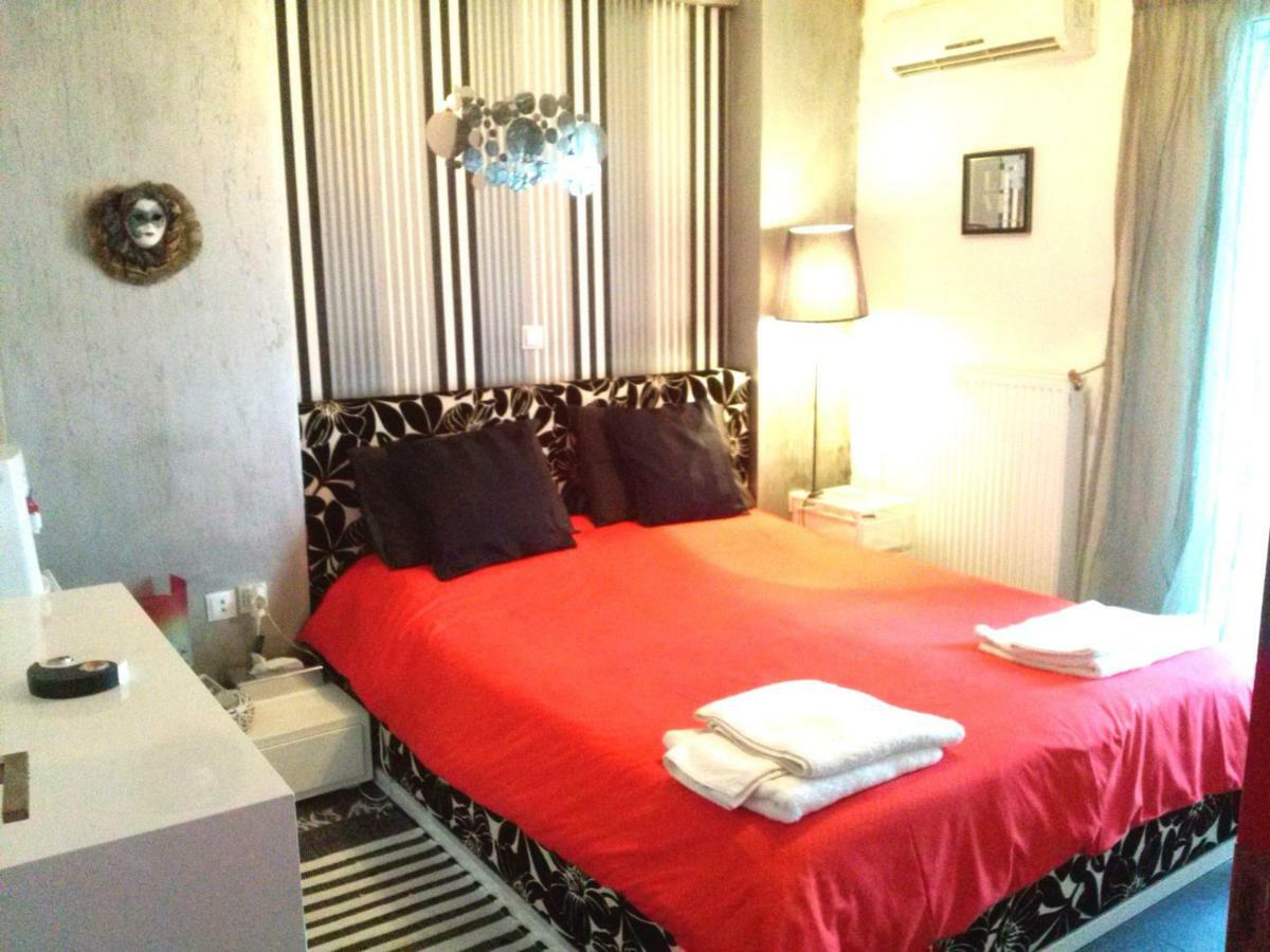 Appartamento Greek Hospitality 2 Atene Esterno foto