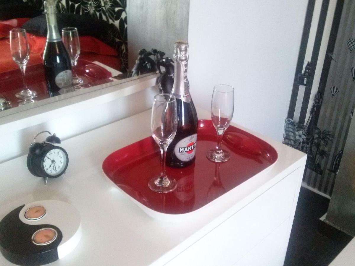 Appartamento Greek Hospitality 2 Atene Esterno foto