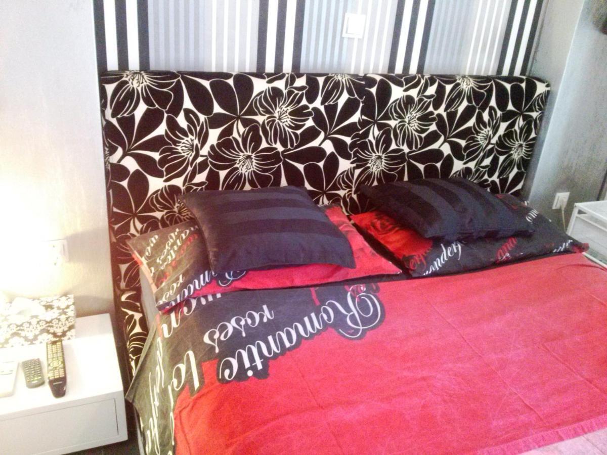 Appartamento Greek Hospitality 2 Atene Esterno foto